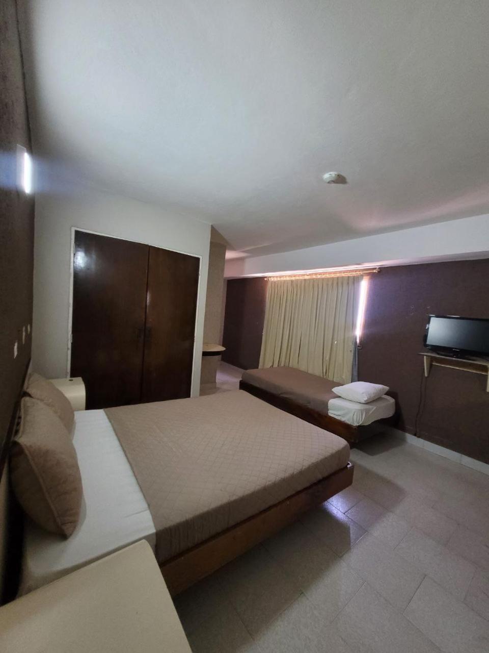 Hotel Jupiter El Morro de Barcelona Exterior photo