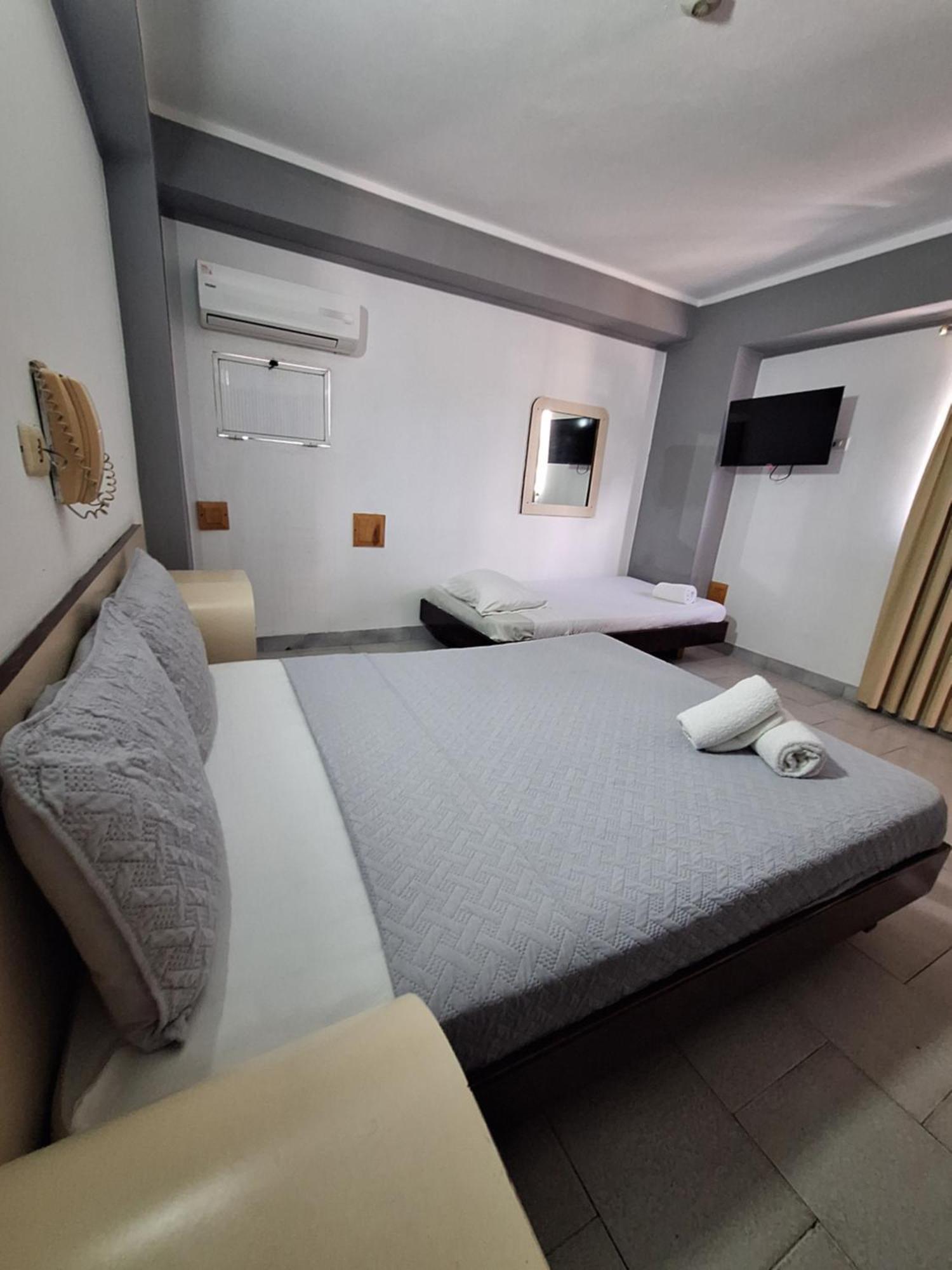 Hotel Jupiter El Morro de Barcelona Exterior photo